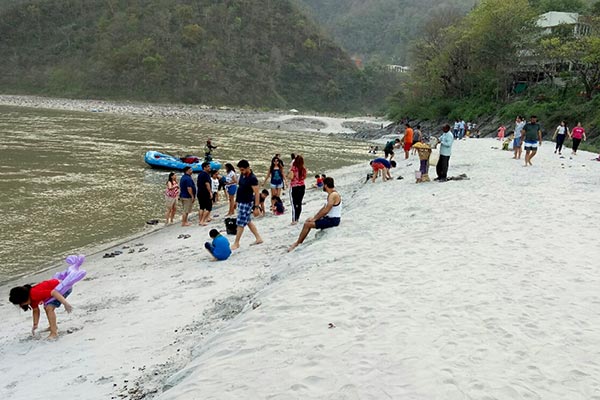 Rishikesh Camps with River View Pool